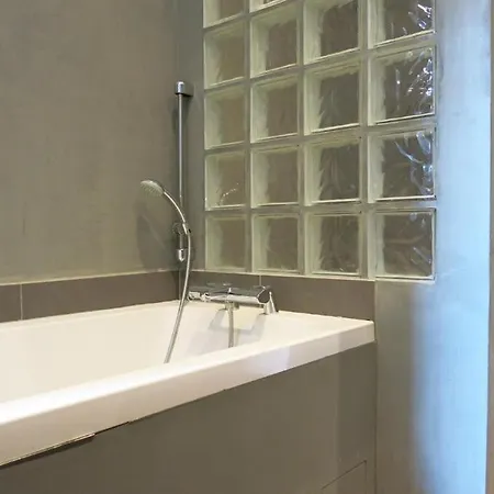 Charme Vaugirard Procession Citycosy Paryż