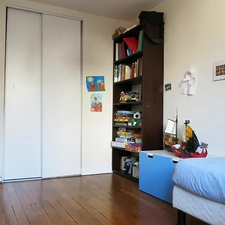 Charme Vaugirard Procession Citycosy Paris